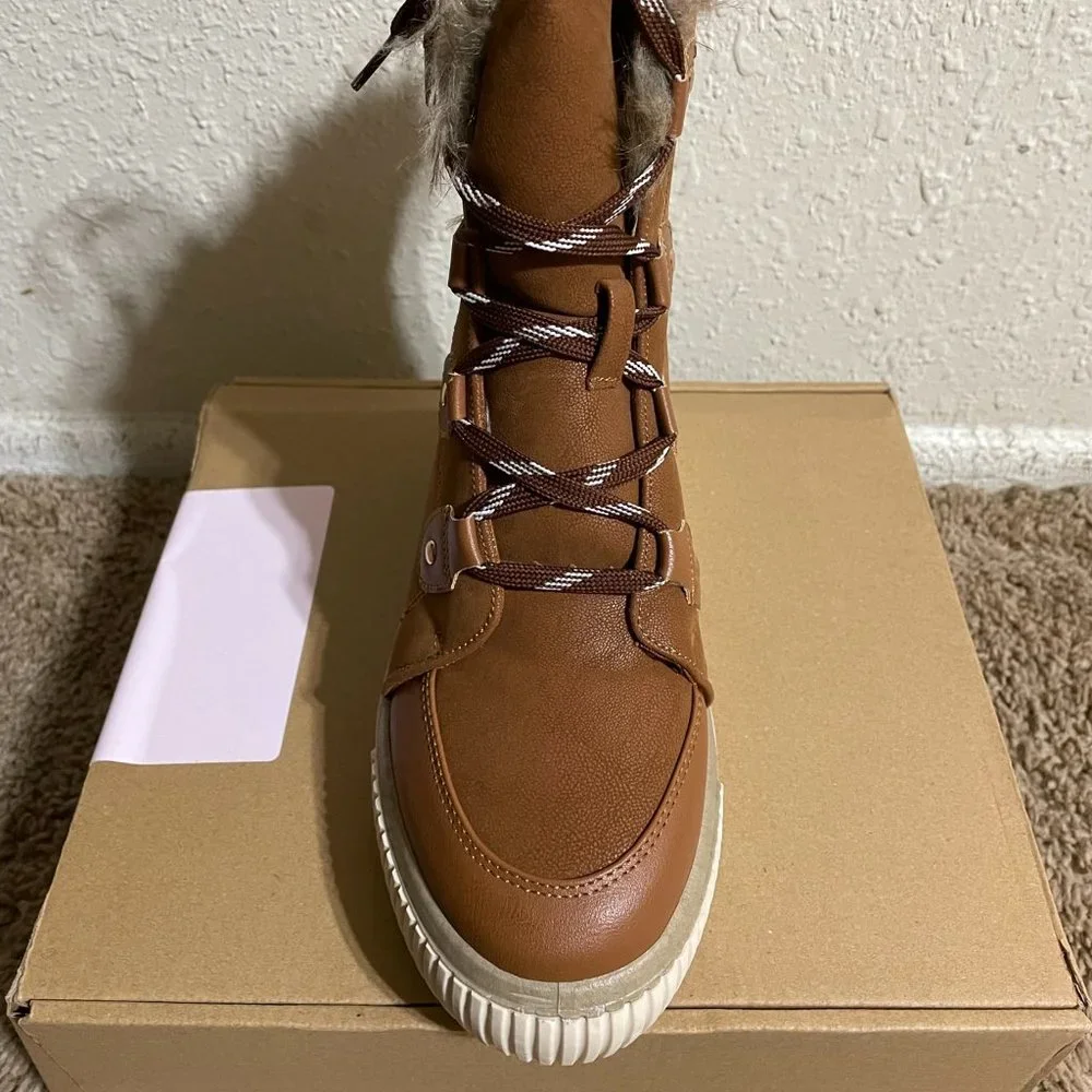 Journee Collection Women’s Boot Glacier - Picture 1 of 3